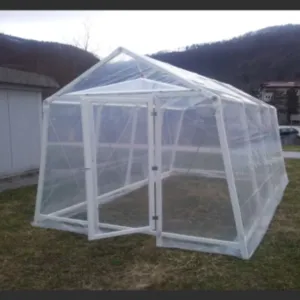Dvokapni rastlinjak 3,0 m x 6,0 m z enokrilnimi vrati ter 2 okni