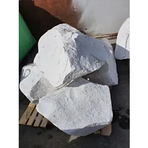 SKALA- SNEŽNO BELA (cca 300-500kg/skala) / cena/kom