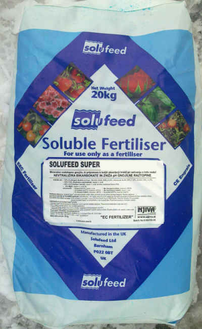 03.SOLUFEED Super  8.12.32 +2.5MgO+ME (20 kg)-gnojilo za trde vode